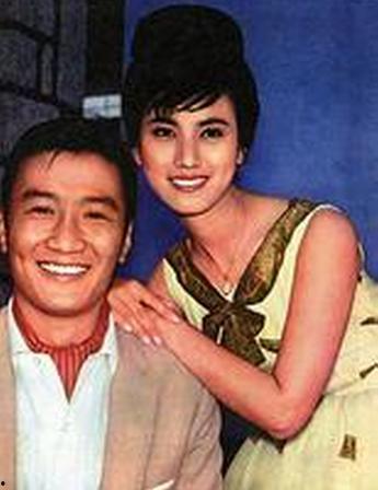 谢贤合影照片,尽显尊贵风采