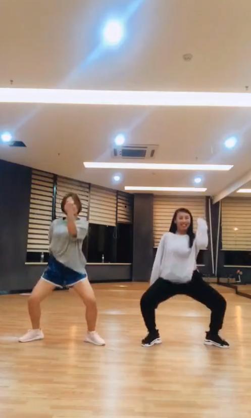 网红舞蹈怎么跳